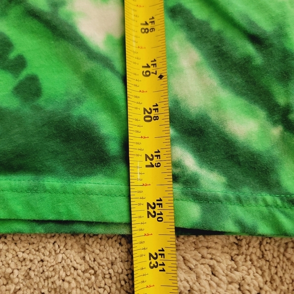 St. Padddy's Tie Dye Shirt 10-12 - Picture 6 of 8
